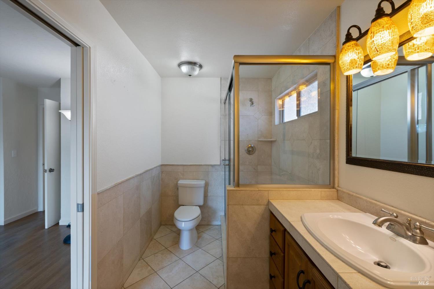 Detail Gallery Image 21 of 42 For 618 Crestview Dr, Vacaville,  CA 95688 - 4 Beds | 2 Baths