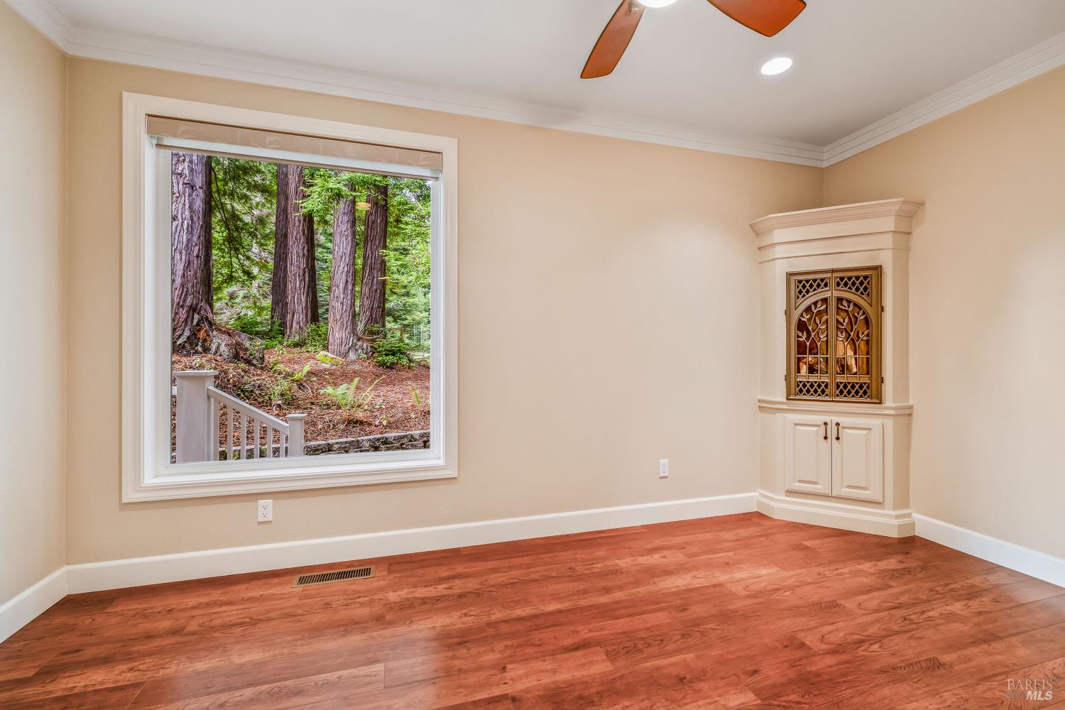 Detail Gallery Image 17 of 71 For 16611 Pearl Ranch Rd, Fort Bragg,  CA 95437 - 3 Beds | 3/2 Baths