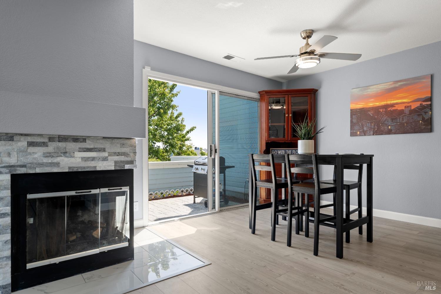 Detail Gallery Image 15 of 77 For 901 Point Reyes Ct #1,  Vallejo,  CA 94591 - 3 Beds | 2/1 Baths