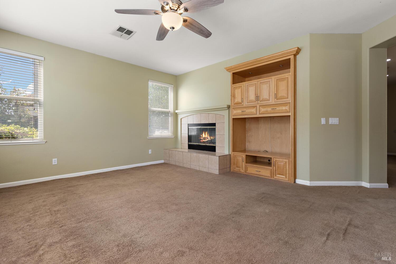 Detail Gallery Image 13 of 45 For 2721 Vallejo Ct, Antioch,  CA 94531 - 5 Beds | 3 Baths