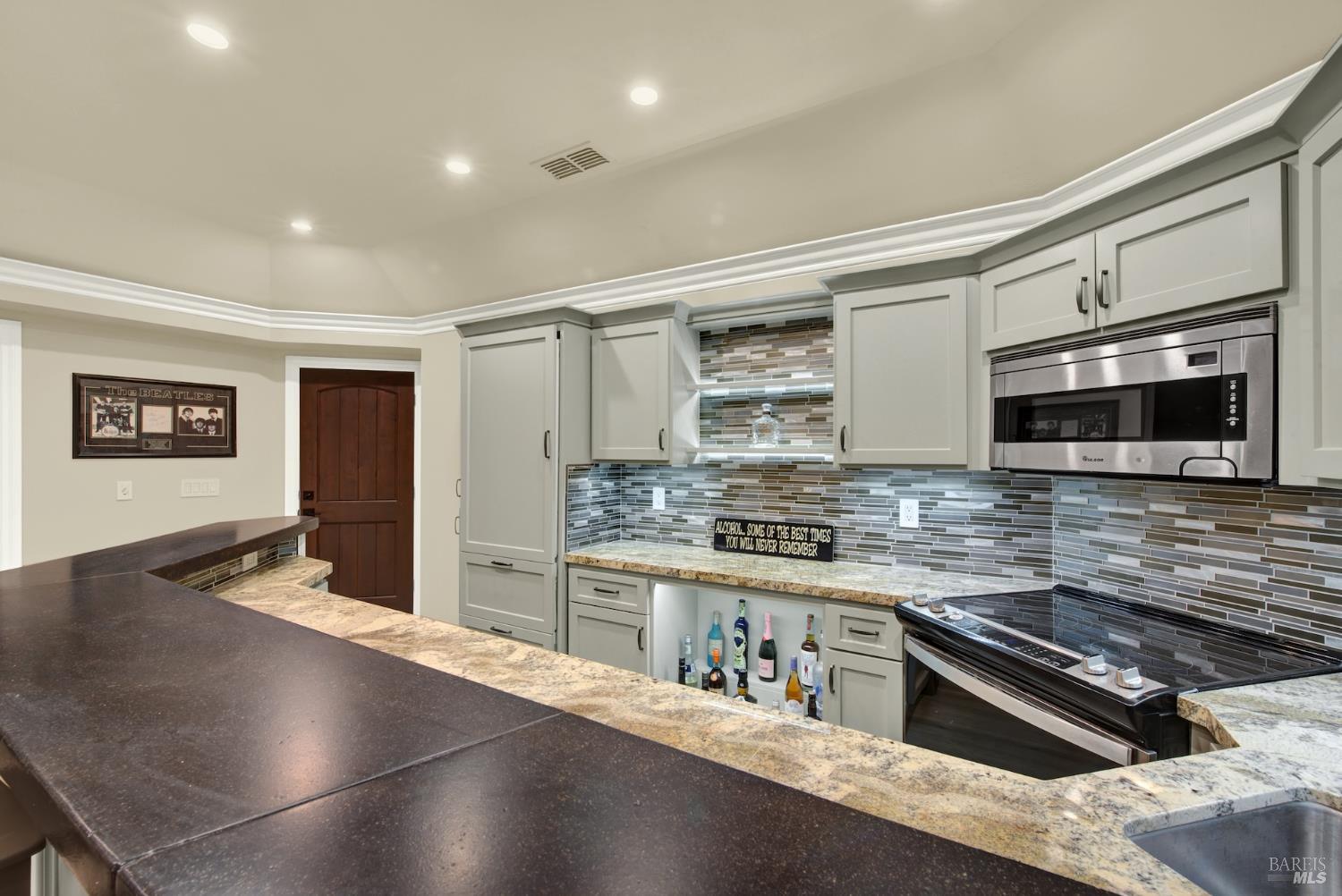 Detail Gallery Image 79 of 98 For 681 Hillside Dr, Fairfield,  CA 94533 - 5 Beds | 4/2 Baths