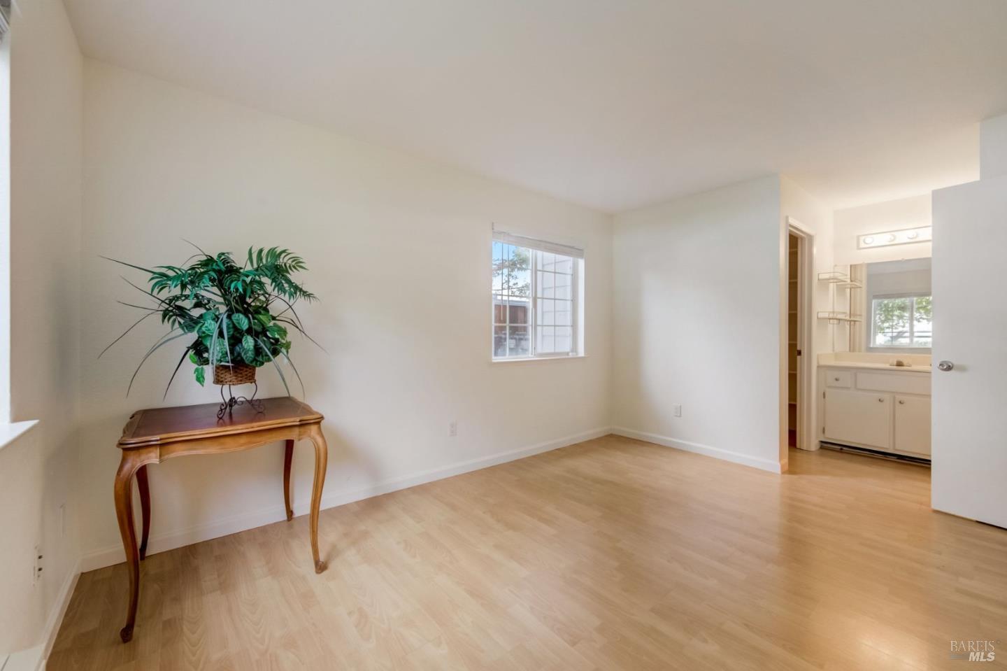 Detail Gallery Image 30 of 36 For 285 Lighthouse Dr, Vallejo,  CA 94590 - 2 Beds | 1 Baths