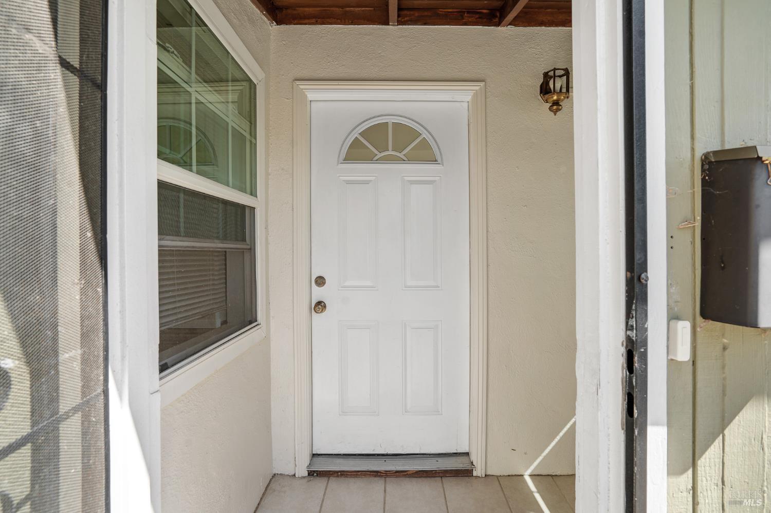 Detail Gallery Image 3 of 37 For 615 Vervais Ave, Vallejo,  CA 94591 - 4 Beds | 2 Baths