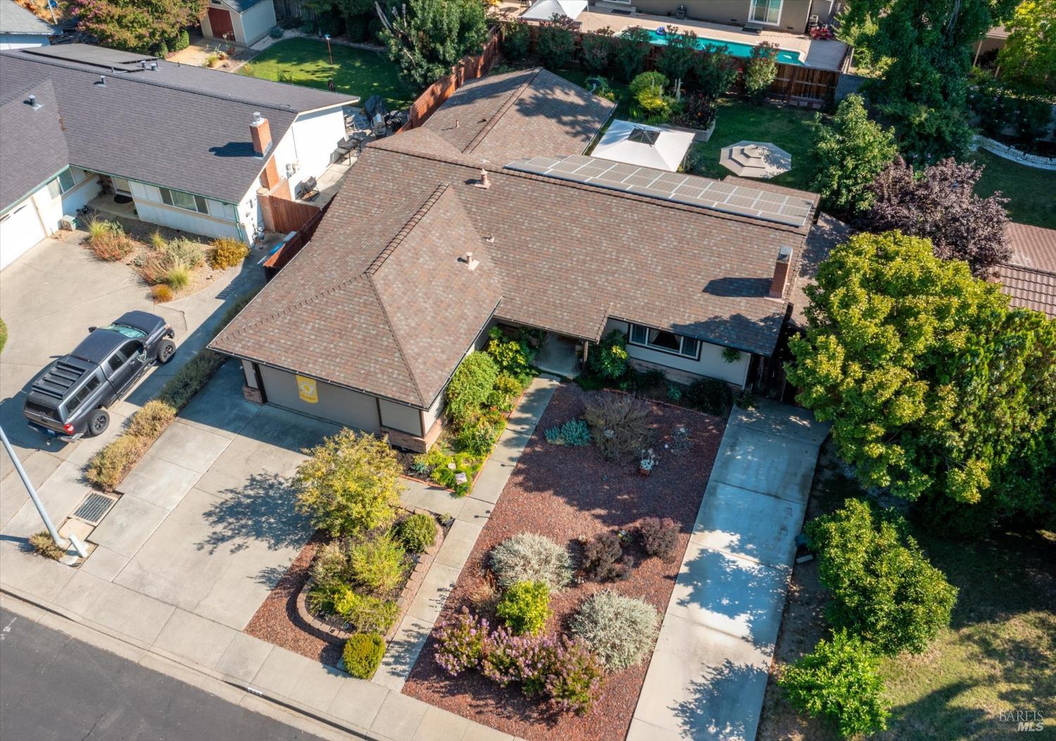 Detail Gallery Image 40 of 42 For 618 Crestview Dr, Vacaville,  CA 95688 - 4 Beds | 2 Baths