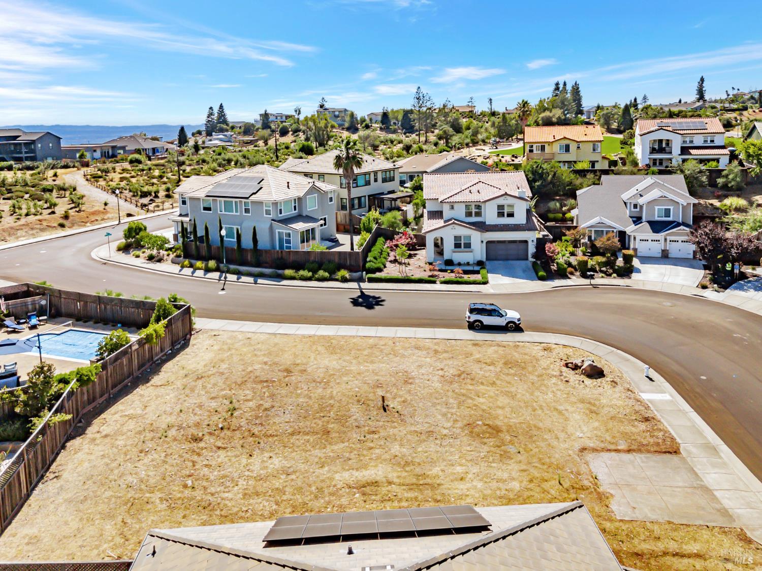 Detail Gallery Image 3 of 23 For 3987 Millbrook Dr, Santa Rosa,  CA 95404 - – Beds | – Baths