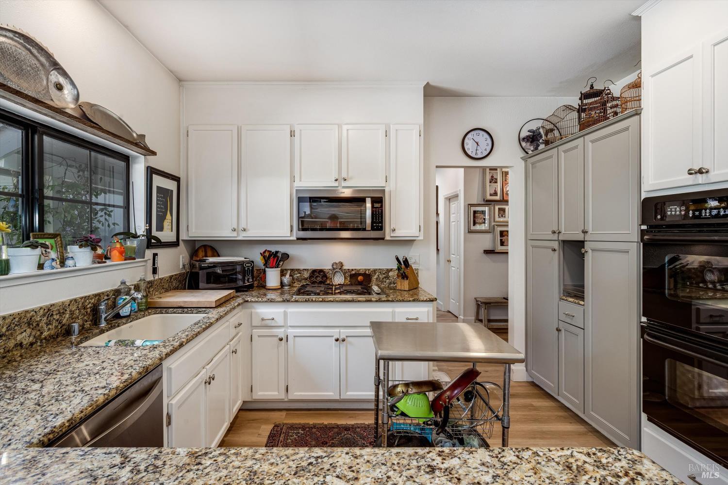 Detail Gallery Image 12 of 31 For 18502 Wellesley Ct, Sonoma,  CA 95476 - 3 Beds | 2 Baths