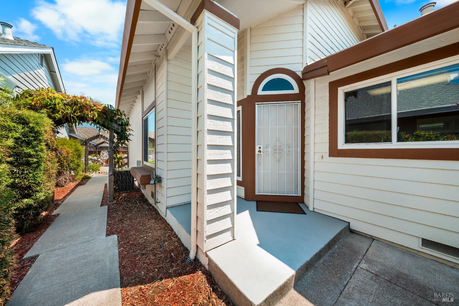 Detail Gallery Image 4 of 75 For 31 S Temelec Cir, Sonoma,  CA 95476 - 3 Beds | 2/1 Baths