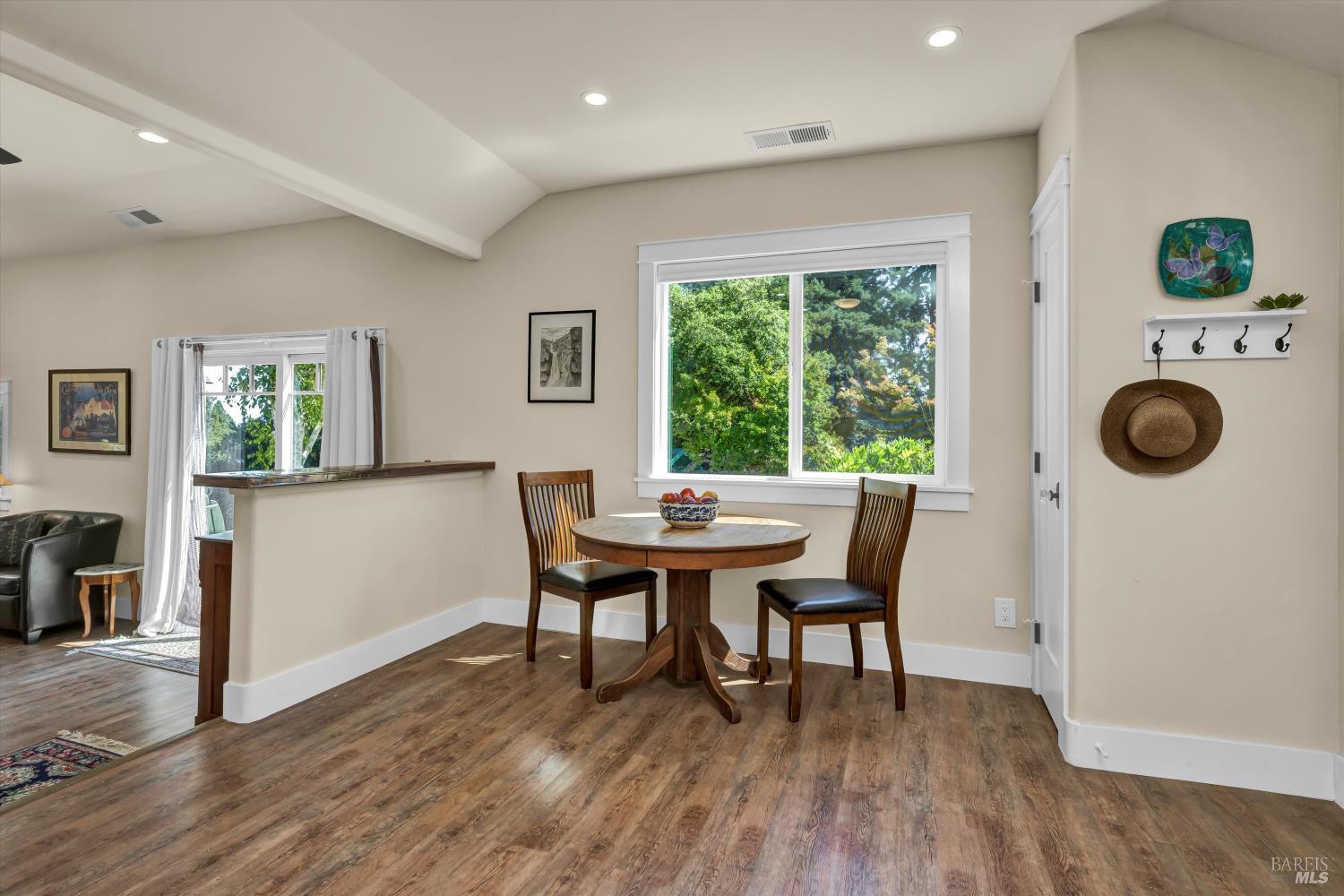 Detail Gallery Image 9 of 53 For 7739 Lynch Rd, Sebastopol,  CA 95472 - 2 Beds | 2 Baths