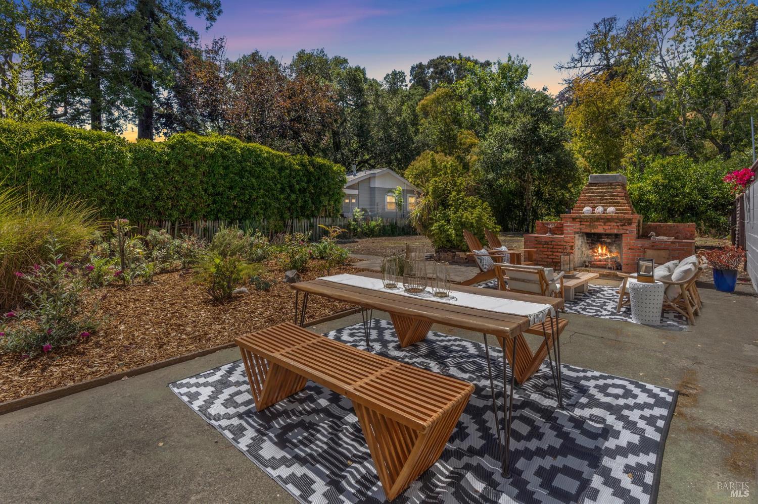 Detail Gallery Image 50 of 52 For 1943 5th Ave, San Rafael,  CA 94901 - 3 Beds | 1/1 Baths