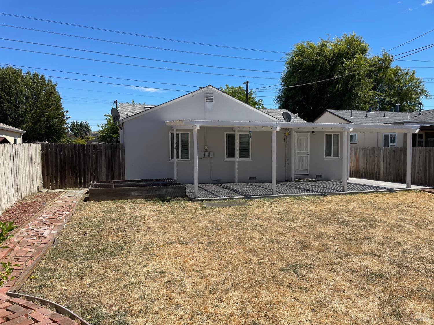 Detail Gallery Image 13 of 15 For 1019 Thelma Ave, Vallejo,  CA 94591 - 3 Beds | 1 Baths