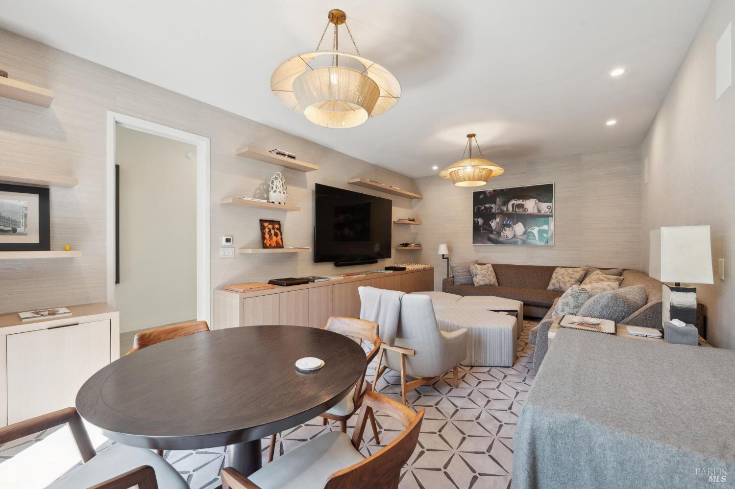Detail Gallery Image 21 of 83 For 13418 Chalk Hill Rd, Healdsburg,  CA 95448 - 3 Beds | 4/1 Baths