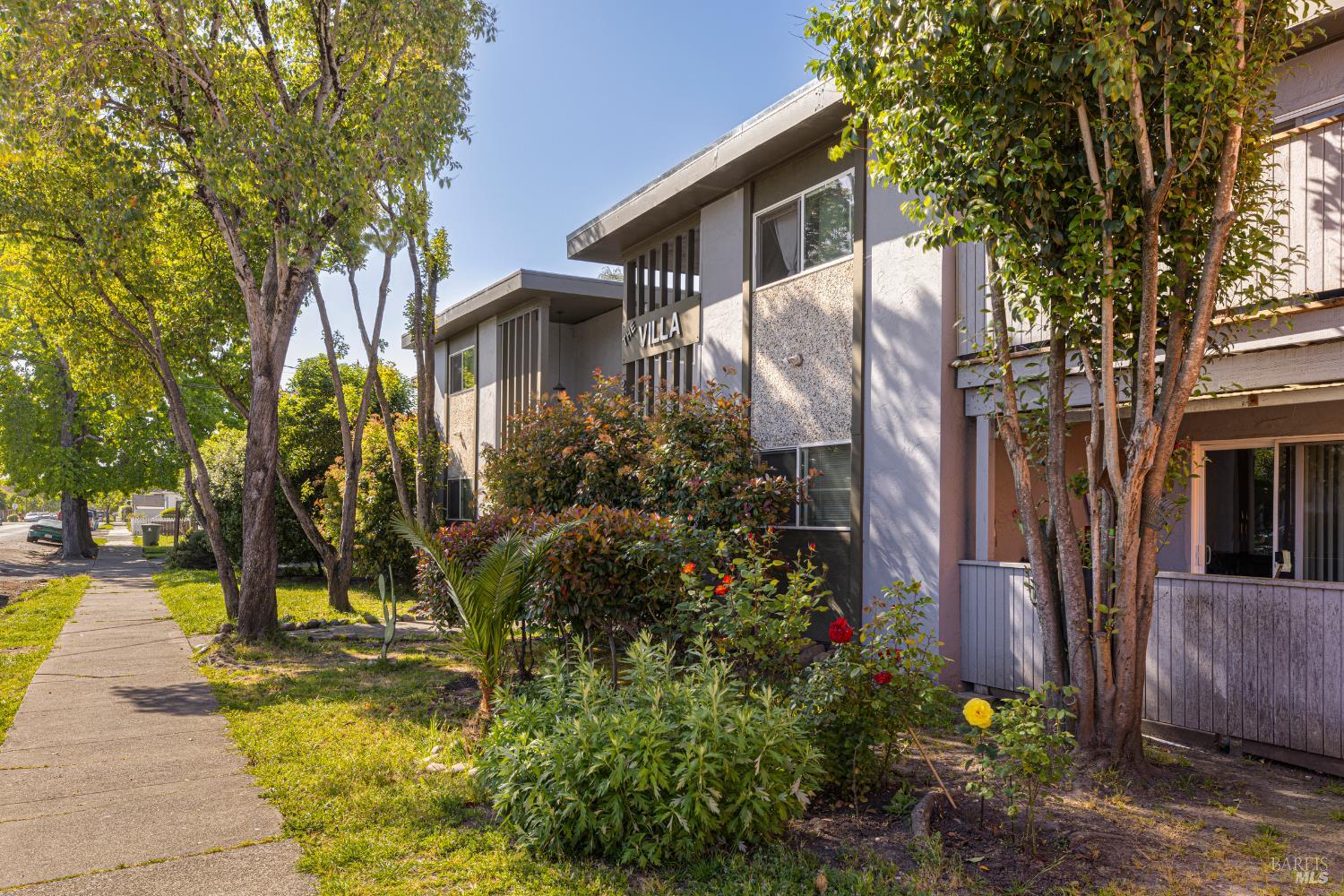 Detail Gallery Image 2 of 21 For 218 Edith St, Petaluma,  CA 94952 - – Beds | – Baths