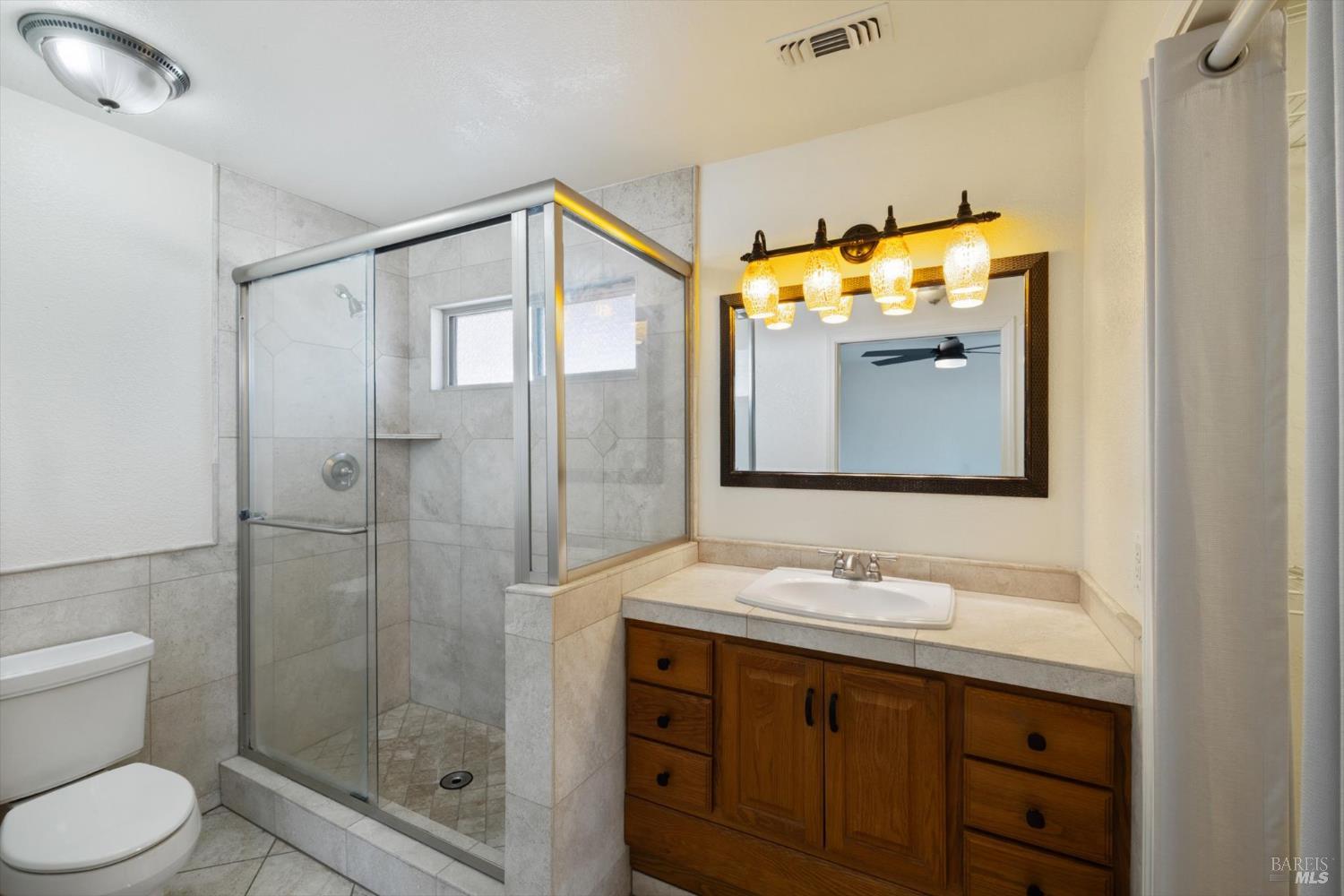 Detail Gallery Image 20 of 42 For 618 Crestview Dr, Vacaville,  CA 95688 - 4 Beds | 2 Baths