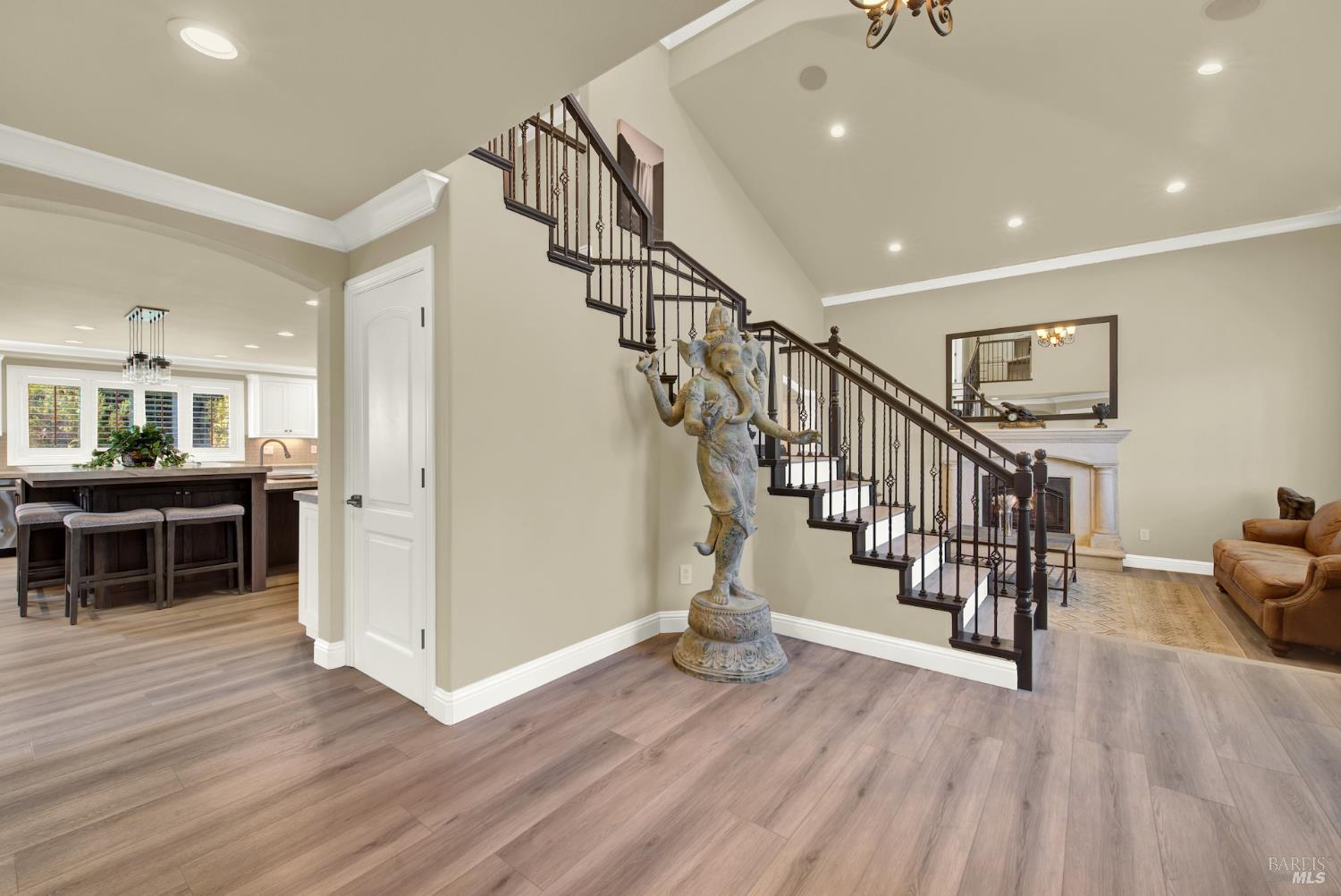 Detail Gallery Image 19 of 98 For 681 Hillside Dr, Fairfield,  CA 94533 - 5 Beds | 4/2 Baths