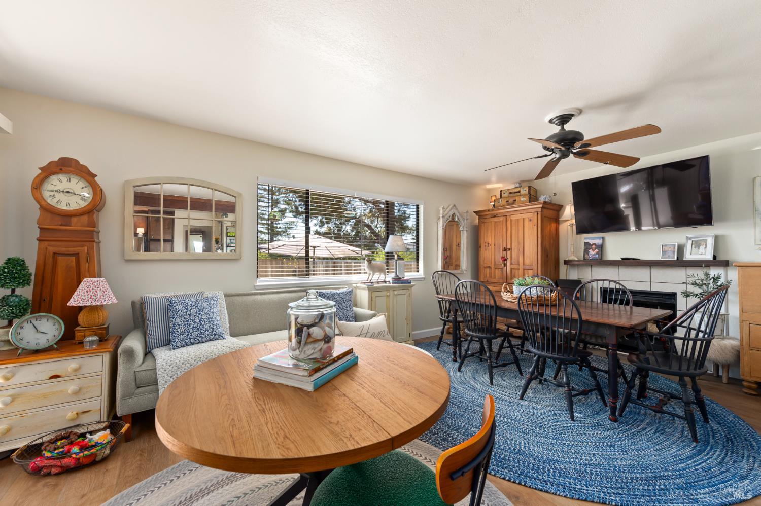 Detail Gallery Image 8 of 44 For 695 Montclair Dr, Santa Rosa,  CA 95409 - – Beds | – Baths