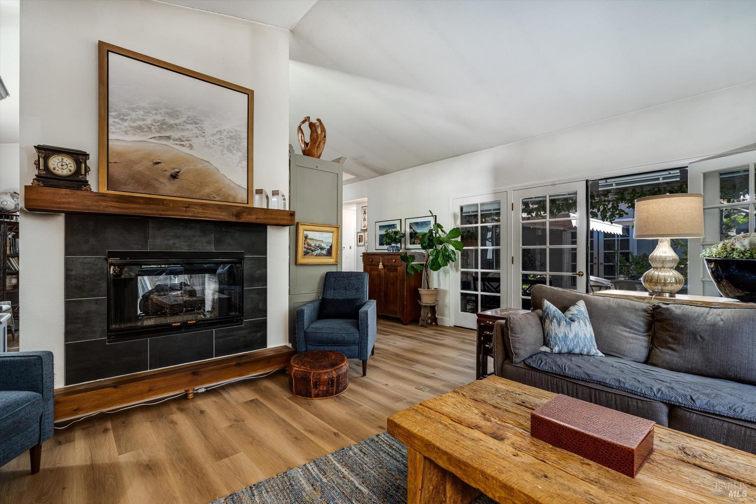 Detail Gallery Image 8 of 31 For 18502 Wellesley Ct, Sonoma,  CA 95476 - 3 Beds | 2 Baths