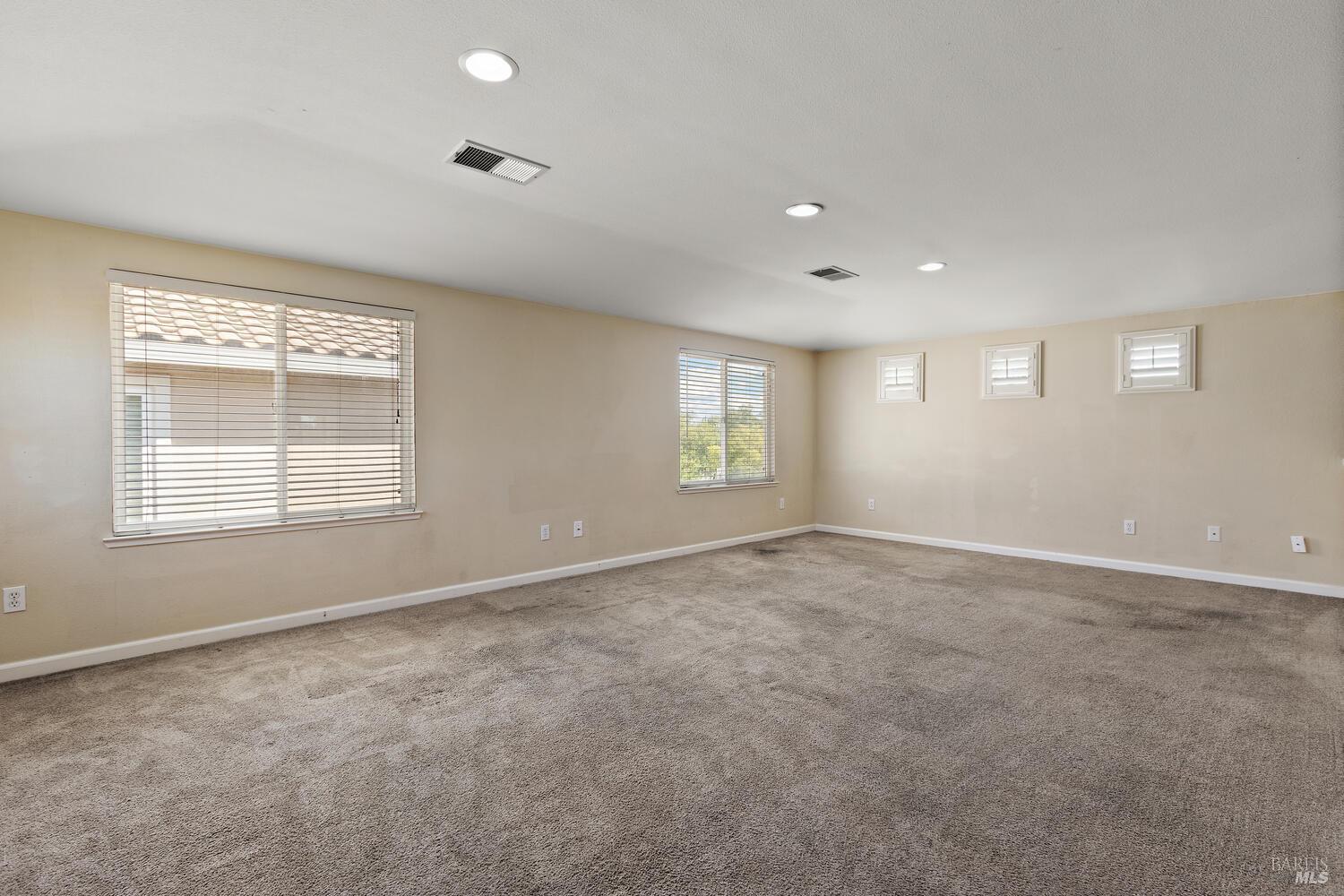 Detail Gallery Image 32 of 45 For 2721 Vallejo Ct, Antioch,  CA 94531 - 5 Beds | 3 Baths