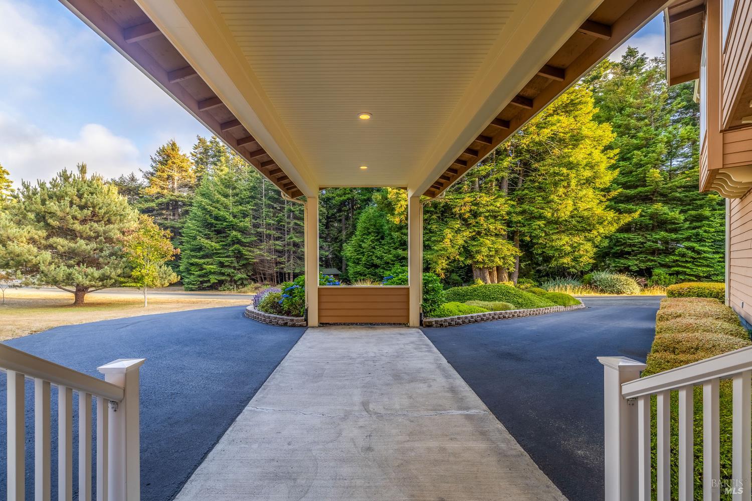 Detail Gallery Image 3 of 71 For 16611 Pearl Ranch Rd, Fort Bragg,  CA 95437 - 3 Beds | 3/2 Baths