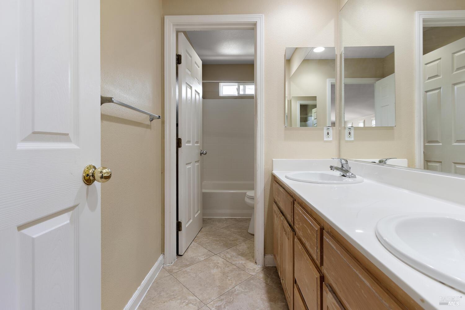Detail Gallery Image 21 of 45 For 2721 Vallejo Ct, Antioch,  CA 94531 - 5 Beds | 3 Baths