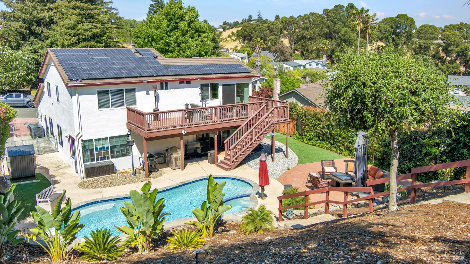 Detail Gallery Image 12 of 24 For 456 Ofarrell Dr, Benicia,  CA 94510 - 4 Beds | 3 Baths