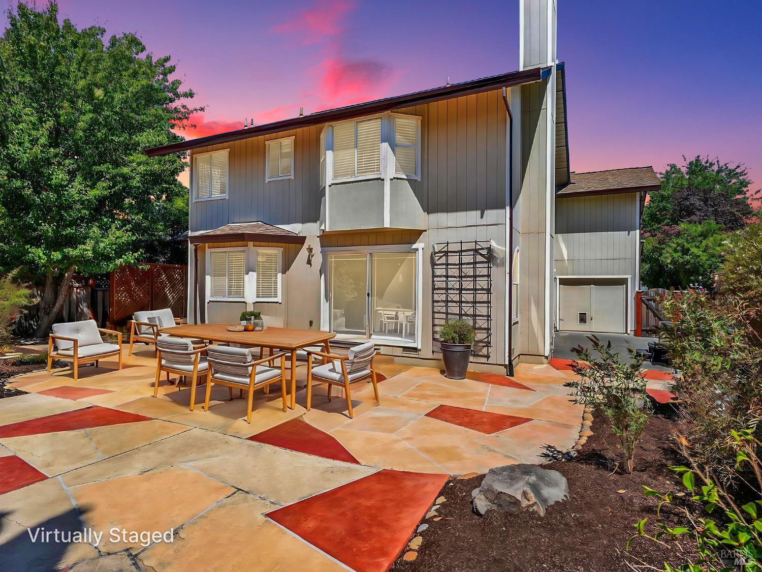 Detail Gallery Image 38 of 47 For 688 Natalie Dr, Windsor,  CA 95492 - 5 Beds | 3 Baths
