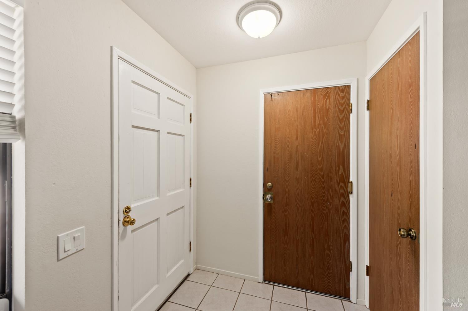 Detail Gallery Image 27 of 44 For 695 Montclair Dr, Santa Rosa,  CA 95409 - 5 Beds | 3 Baths