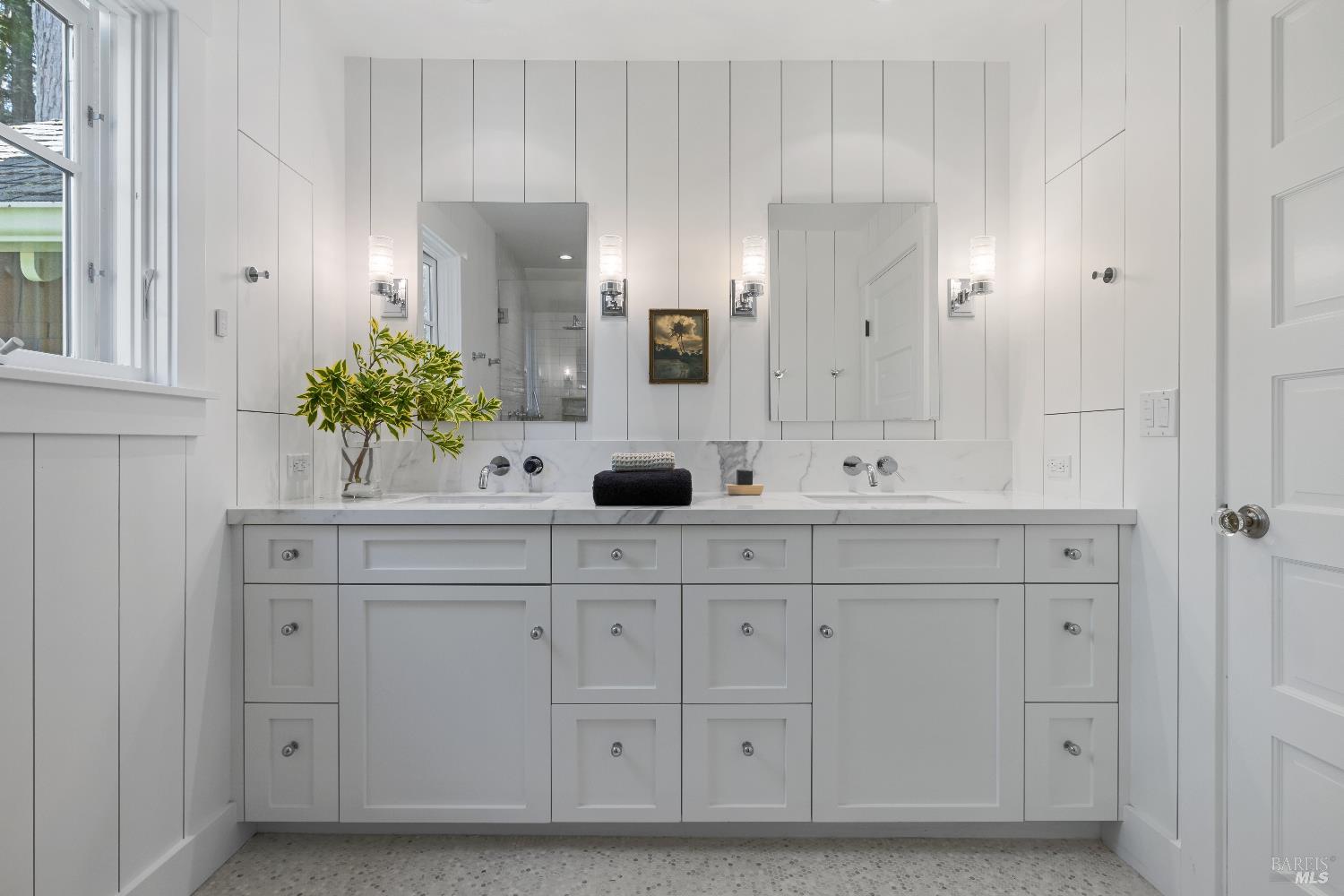 Detail Gallery Image 21 of 35 For 111 William Ave, Larkspur,  CA 94939 - 4 Beds | 3 Baths