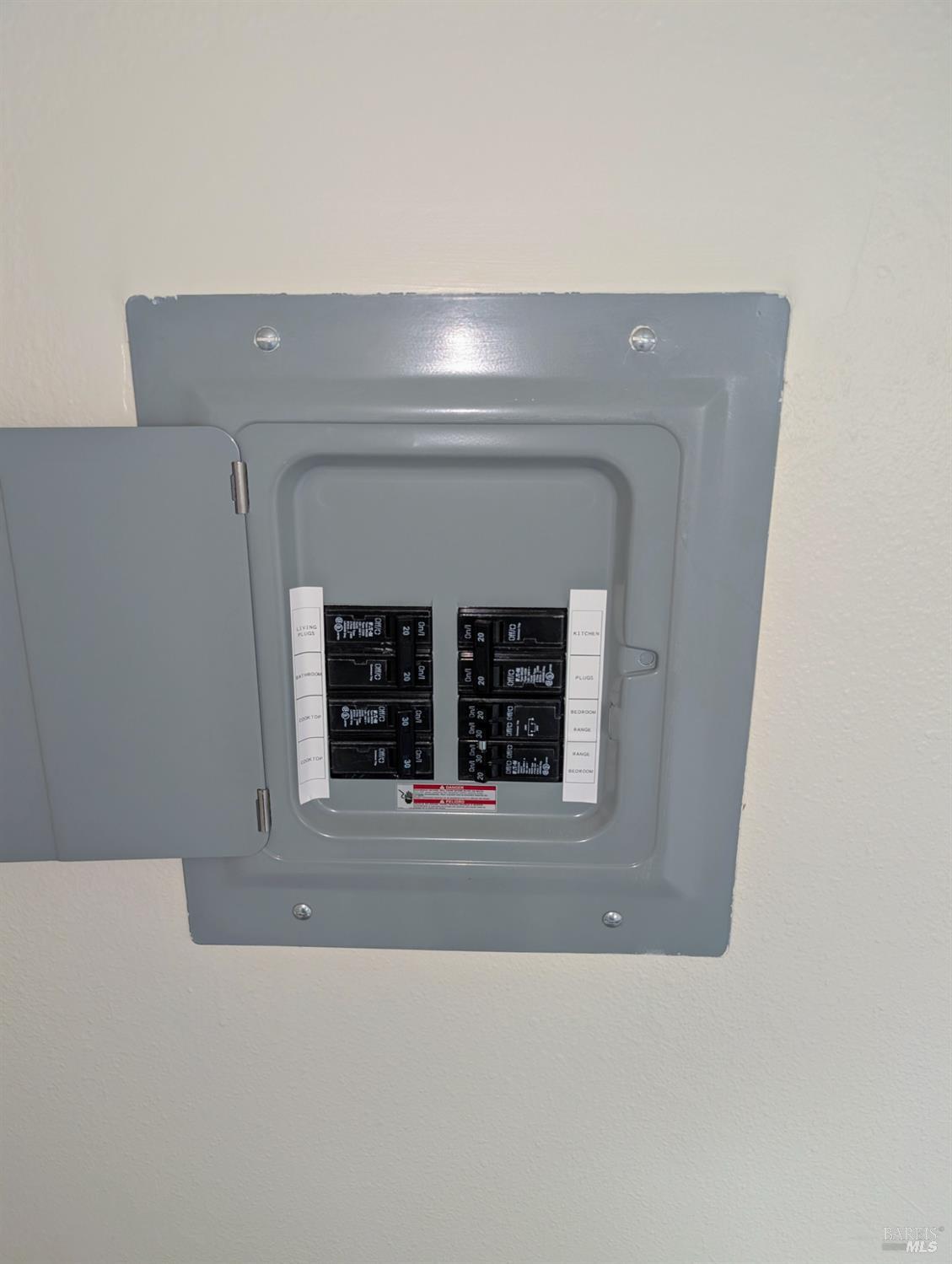 Detail Gallery Image 12 of 21 For 218 Edith St, Petaluma,  CA 94952 - – Beds | – Baths