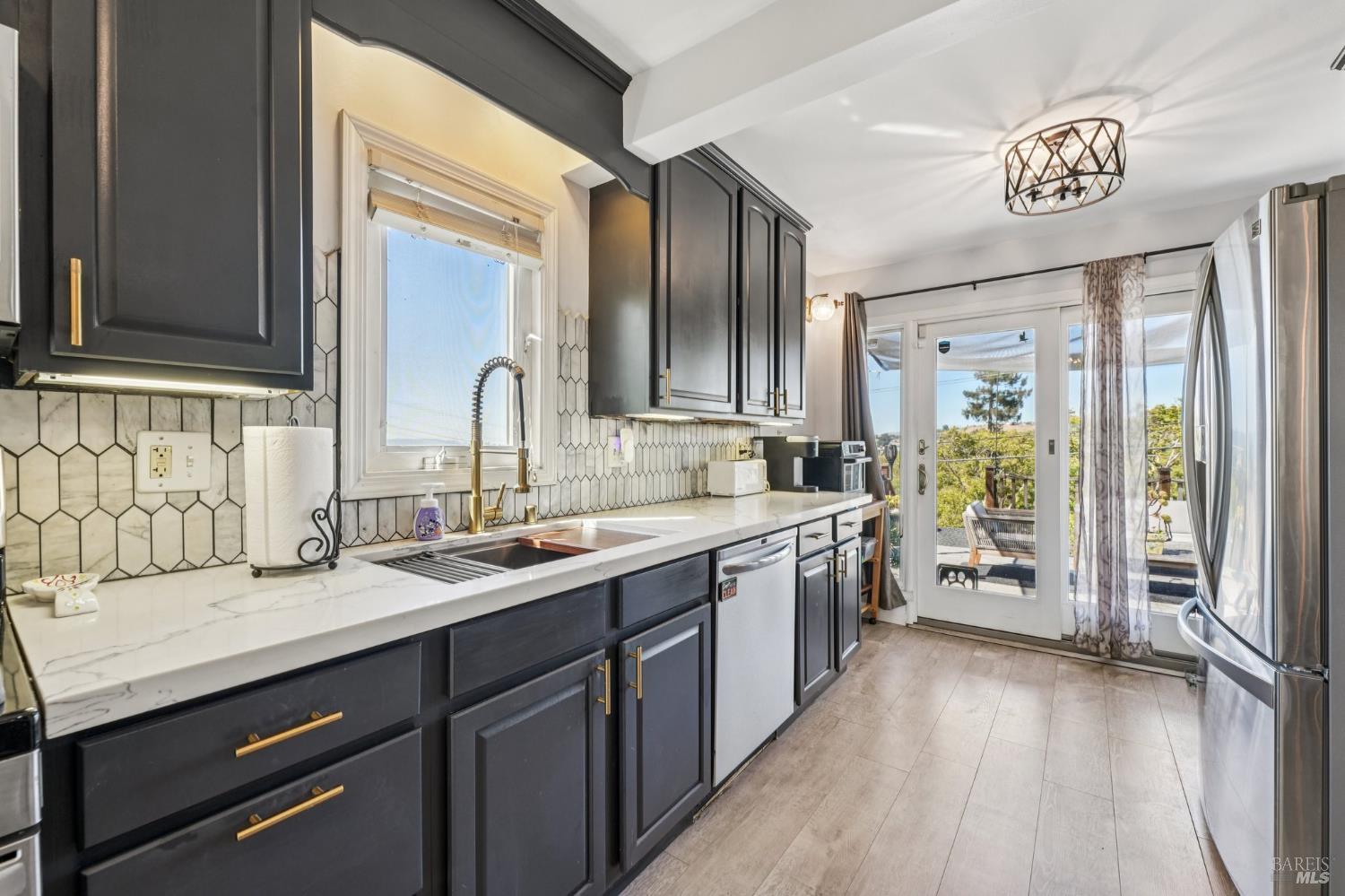 Detail Gallery Image 17 of 50 For 732 Jennings Ave, Vallejo,  CA 94591 - 2 Beds | 1 Baths