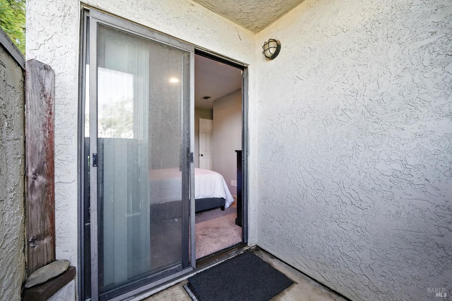 Detail Gallery Image 16 of 19 For 225 Pennsylvania Ave #A1,  Fairfield,  CA 94533 - 3 Beds | 2 Baths