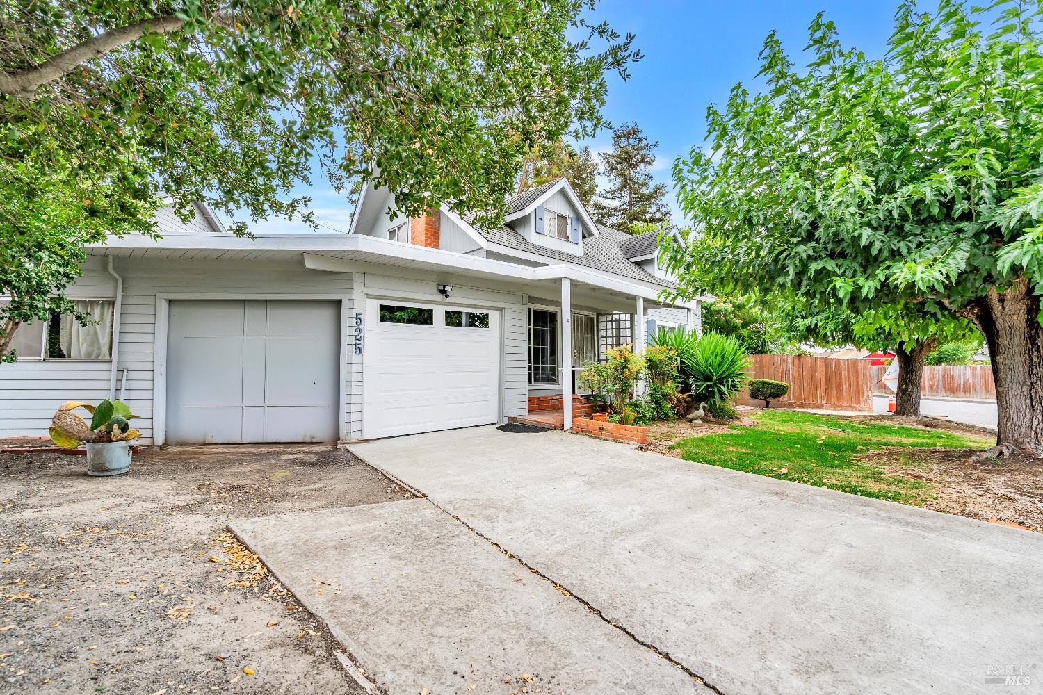Detail Gallery Image 39 of 39 For 525 Park Ln, Petaluma,  CA 94954 - 4 Beds | 2 Baths