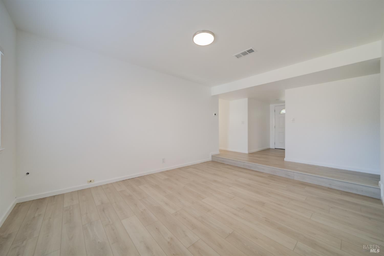 Detail Gallery Image 15 of 66 For 313 Lily St, Fairfield,  CA 94533 - 4 Beds | 2 Baths