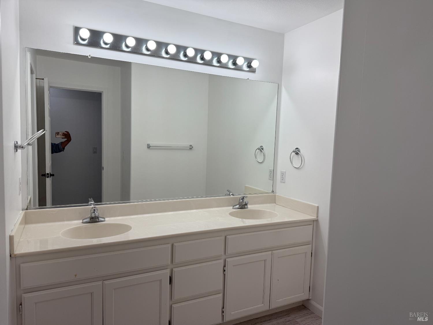 Detail Gallery Image 8 of 12 For 488 Alvarado St, San Leandro,  CA 94577 - 3 Beds | 2/1 Baths