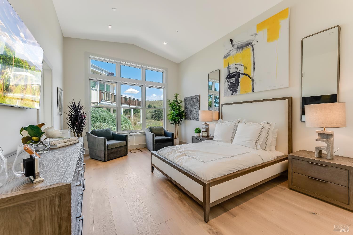 Detail Gallery Image 21 of 27 For 330 Bay Vista Ln, Bodega Bay,  CA 94923 - 3 Beds | 3 Baths