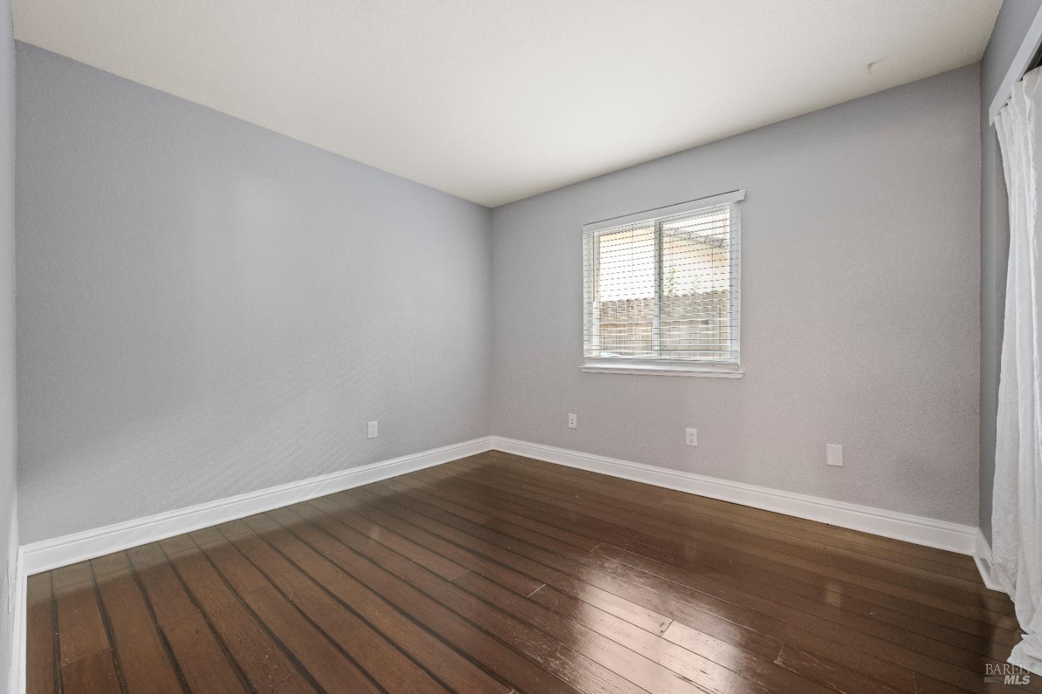 Detail Gallery Image 23 of 44 For 381 Shannon Dr, Vacaville,  CA 95688 - 4 Beds | 3 Baths