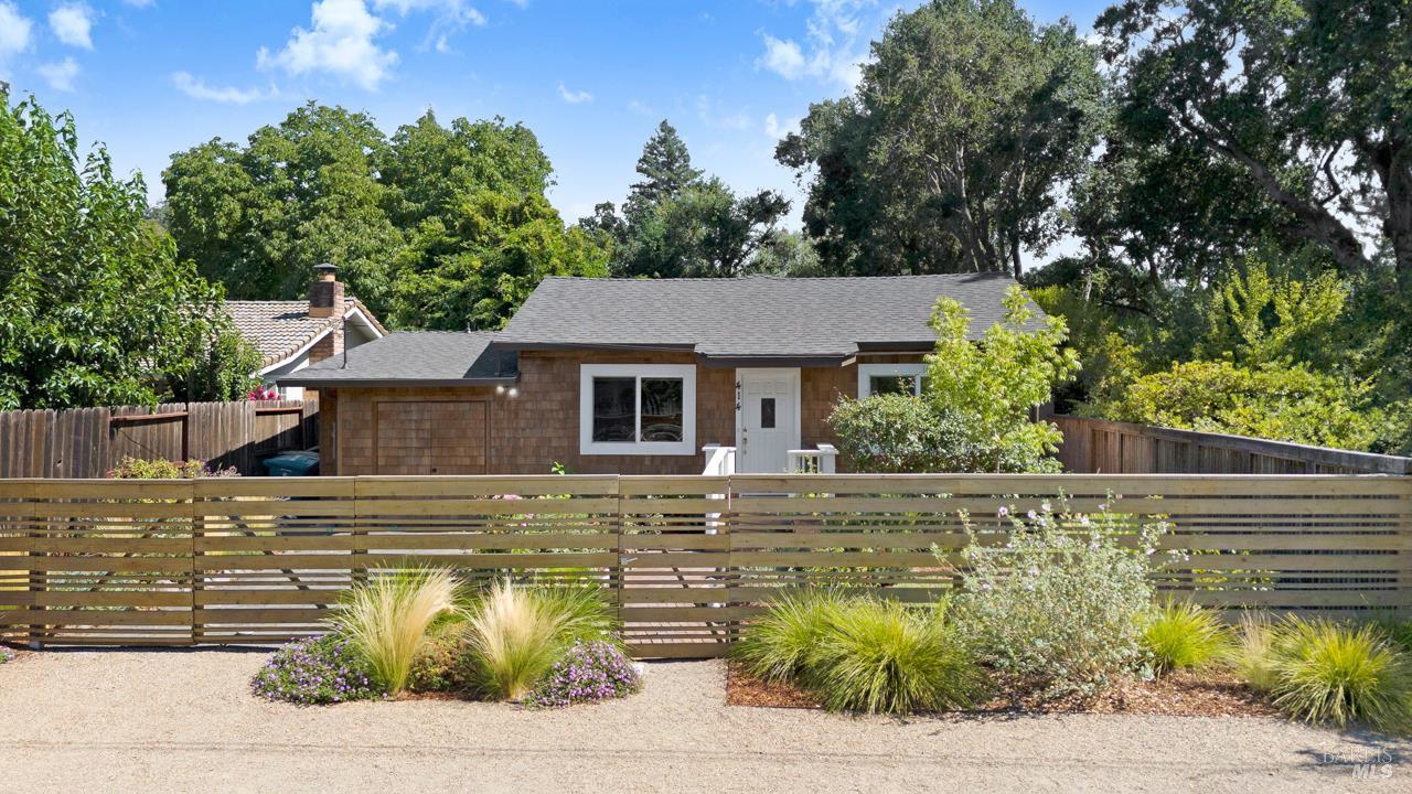 Detail Gallery Image 18 of 20 For 414 Walnut Ave, Sonoma,  CA 95476 - 4 Beds | 2 Baths