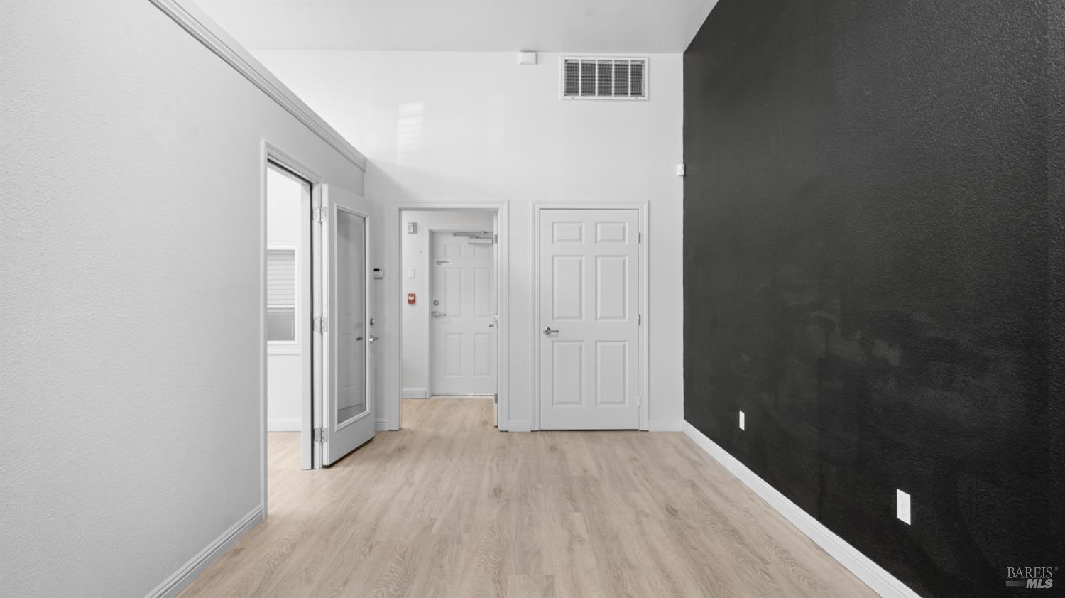 Detail Gallery Image 16 of 41 For 567 David Clayton Ln, Windsor,  CA 95492 - – Beds | – Baths