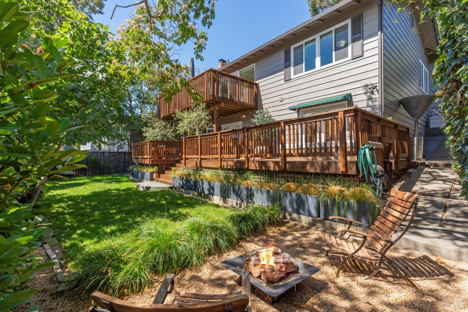 Detail Gallery Image 53 of 57 For 34 Ridge Ave, San Rafael,  CA 94901 - 3 Beds | 3 Baths