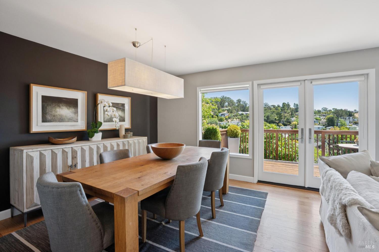 Detail Gallery Image 17 of 57 For 34 Ridge Ave, San Rafael,  CA 94901 - 3 Beds | 3 Baths