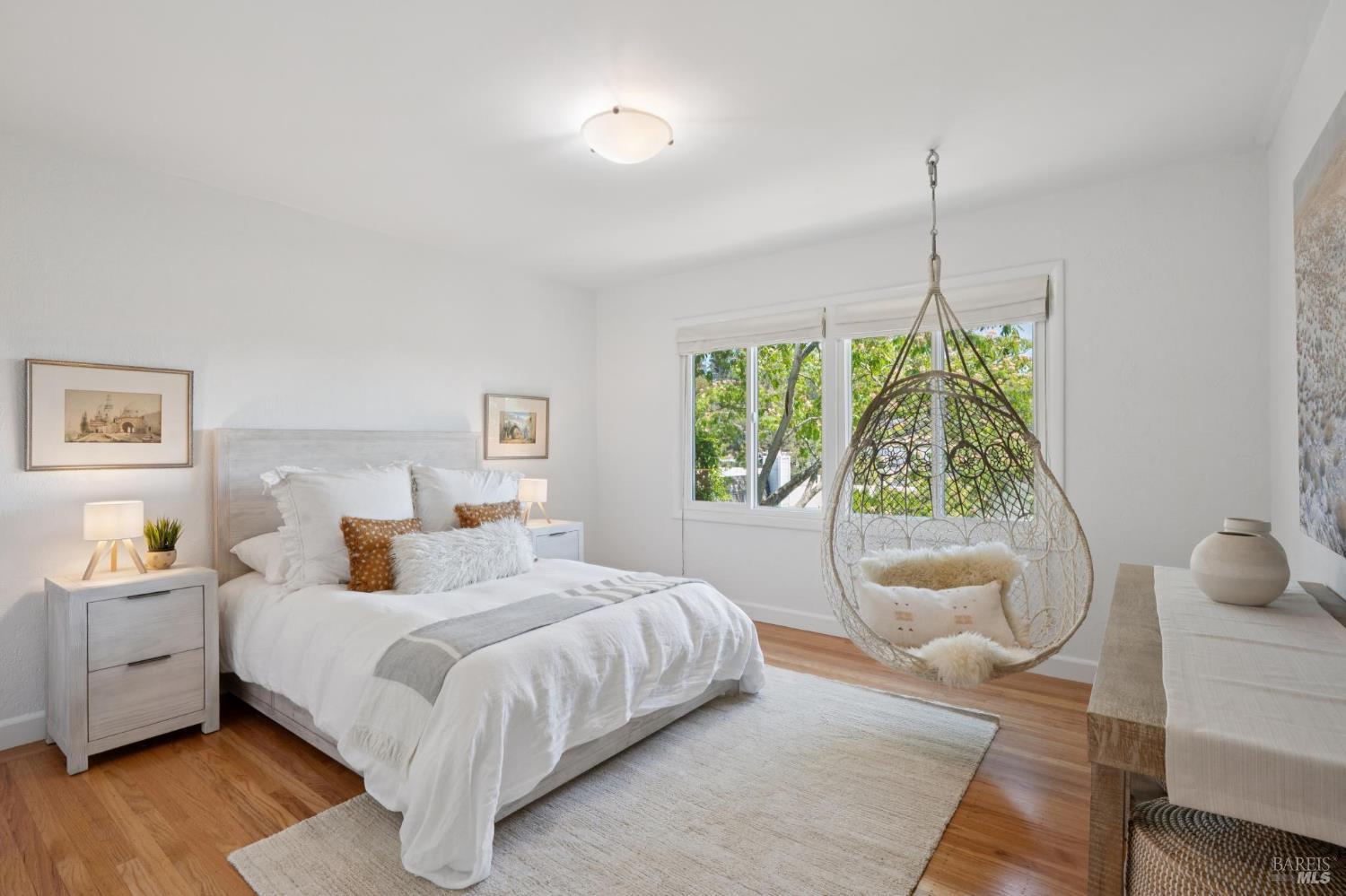 Detail Gallery Image 24 of 57 For 34 Ridge Ave, San Rafael,  CA 94901 - 3 Beds | 3 Baths