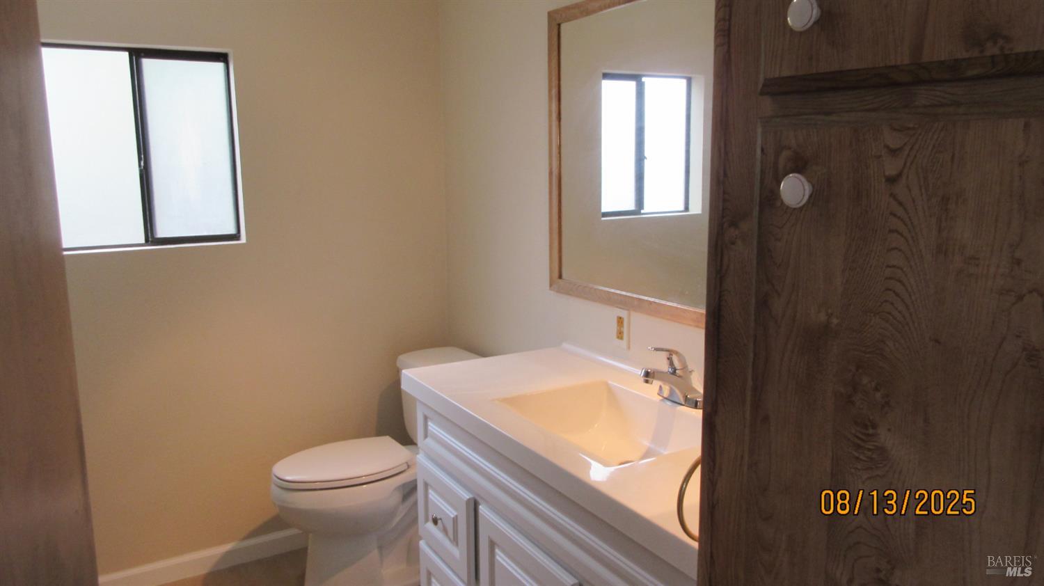 Detail Gallery Image 6 of 16 For 190 Apple Ln, Santa Rosa,  CA 95407 - 2 Beds | 2 Baths