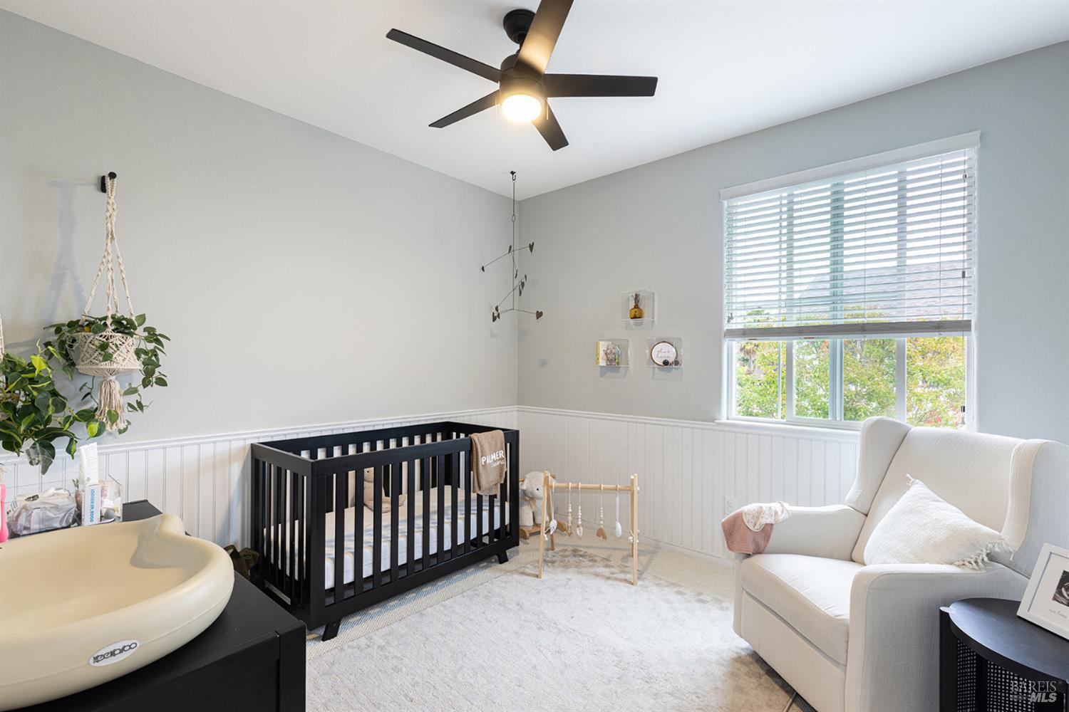 Detail Gallery Image 20 of 42 For 1694 Southridge Dr, Petaluma,  CA 94954 - 4 Beds | 2/1 Baths