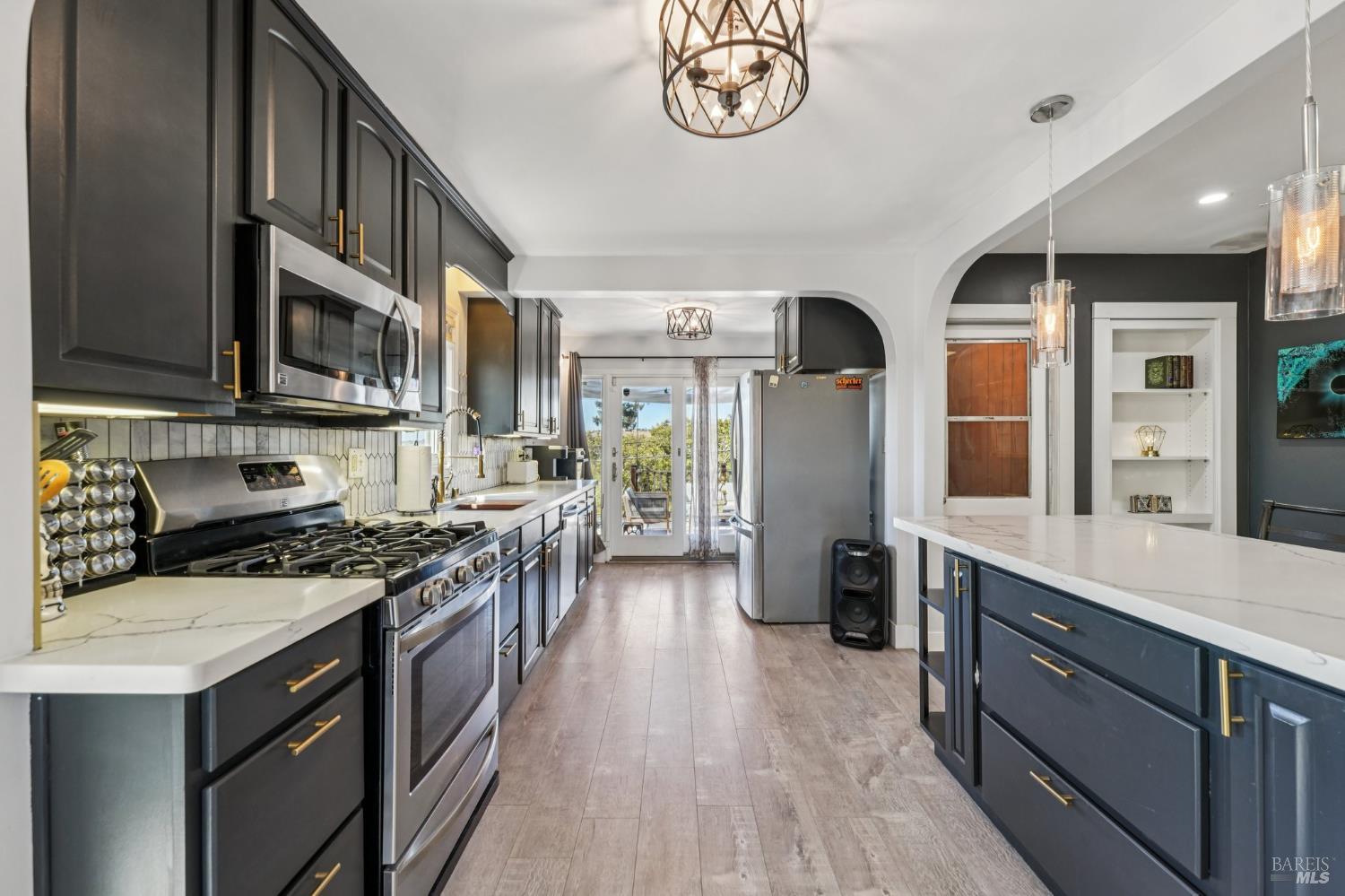 Detail Gallery Image 15 of 50 For 732 Jennings Ave, Vallejo,  CA 94591 - 2 Beds | 1 Baths
