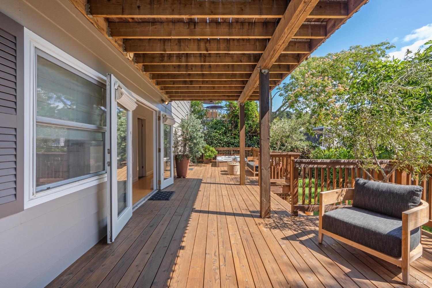 Detail Gallery Image 47 of 57 For 34 Ridge Ave, San Rafael,  CA 94901 - 3 Beds | 3 Baths