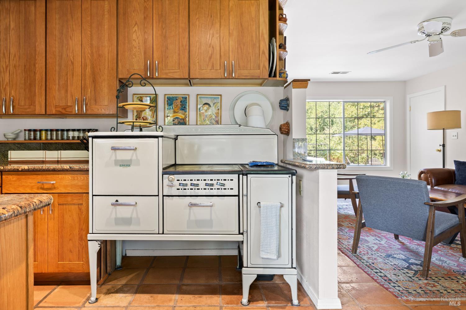 Detail Gallery Image 15 of 56 For 2890 Redwood Rd, Napa,  CA 94558 - 2 Beds | 2 Baths