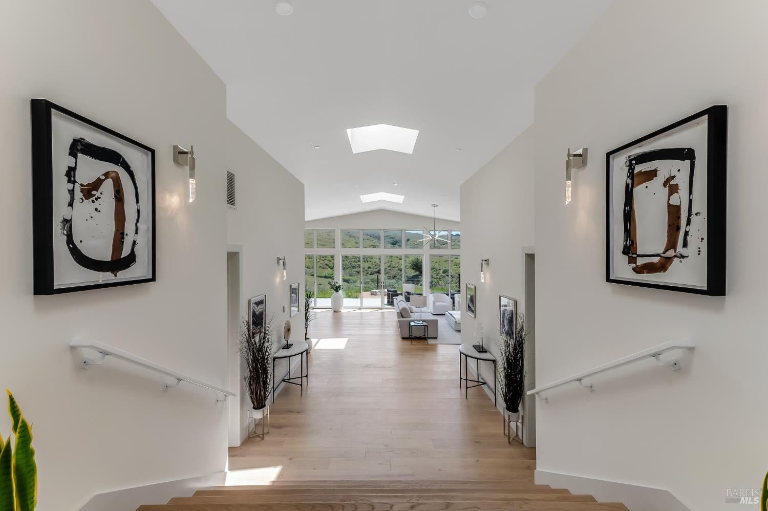 Detail Gallery Image 8 of 27 For 330 Bay Vista Ln, Bodega Bay,  CA 94923 - 3 Beds | 3 Baths