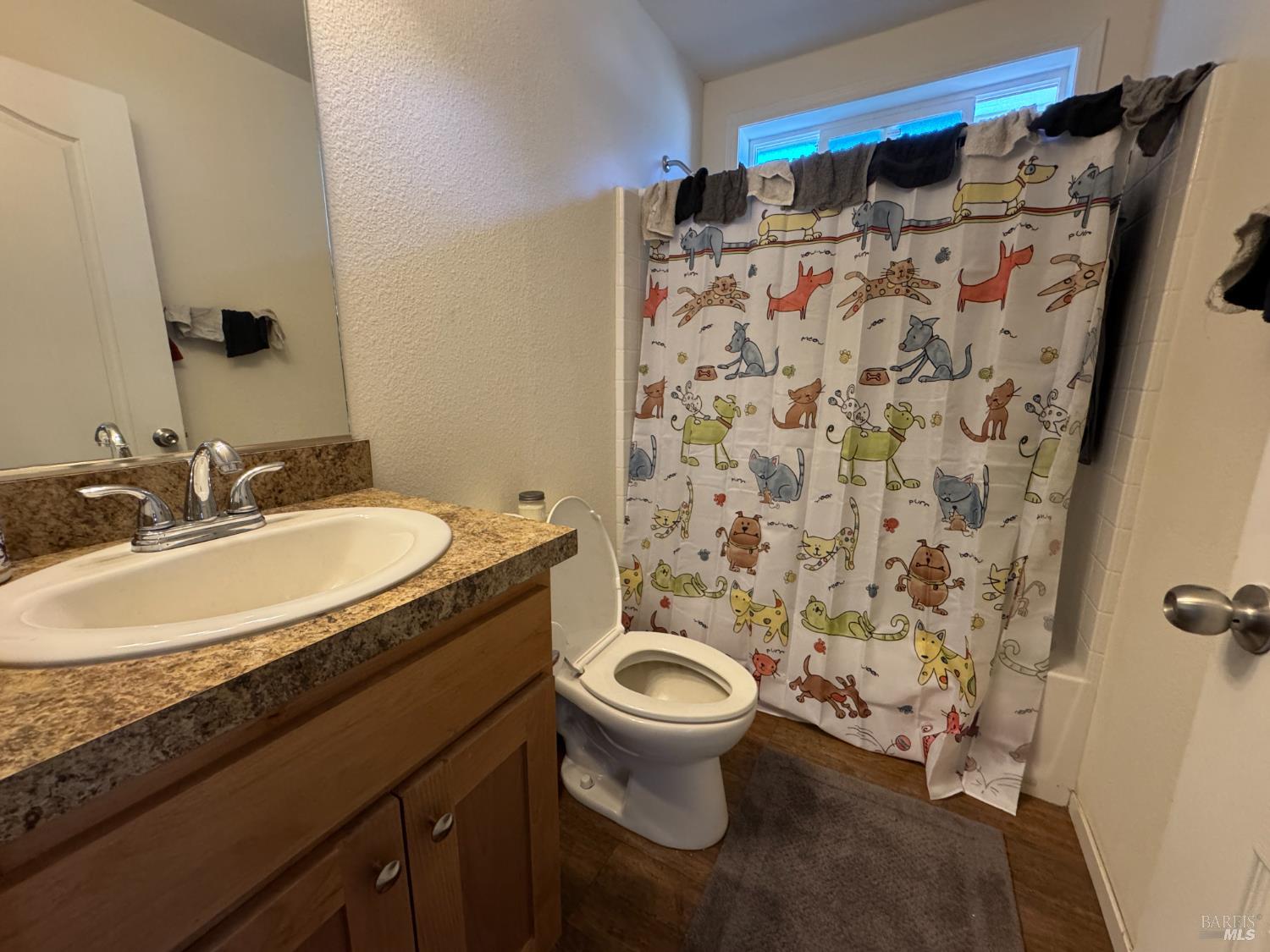Detail Gallery Image 6 of 11 For 15324 Summit Blvd, Cobb,  CA 95426 - 3 Beds | 2 Baths