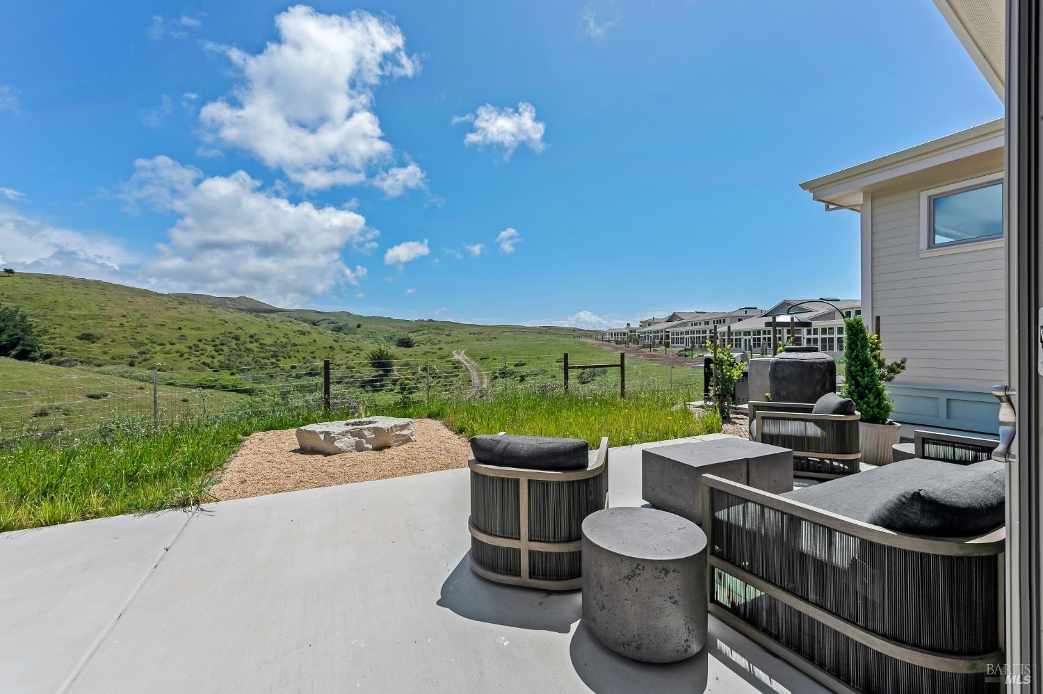 Detail Gallery Image 22 of 27 For 330 Bay Vista Ln, Bodega Bay,  CA 94923 - 3 Beds | 3 Baths
