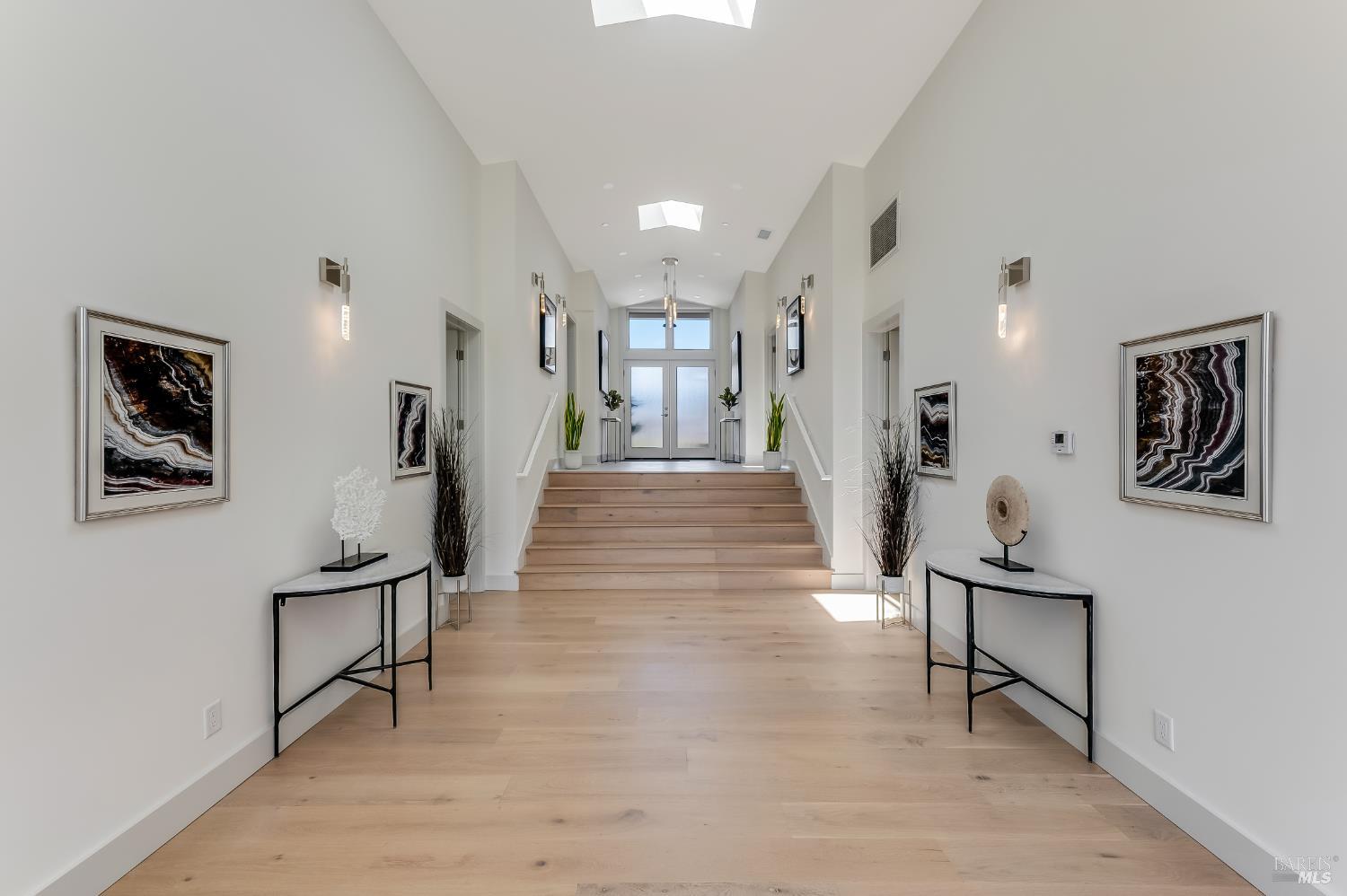 Detail Gallery Image 2 of 27 For 330 Bay Vista Ln, Bodega Bay,  CA 94923 - 3 Beds | 3 Baths