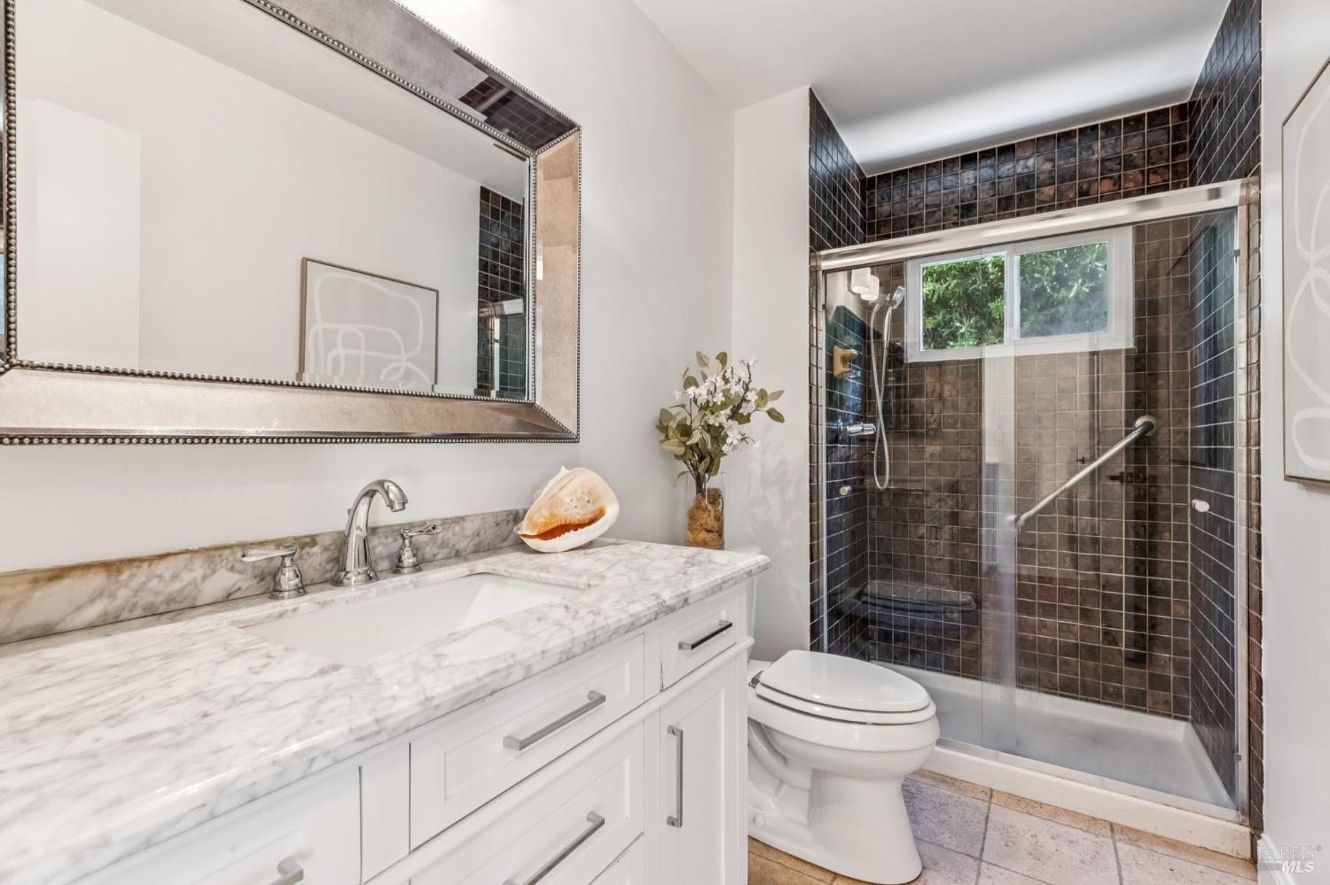 Detail Gallery Image 19 of 30 For 159 Michele Cir, Novato,  CA 94947 - 4 Beds | 3 Baths